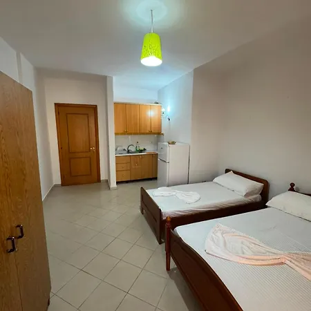 Solaire Lungomare 아파트 Vlorë